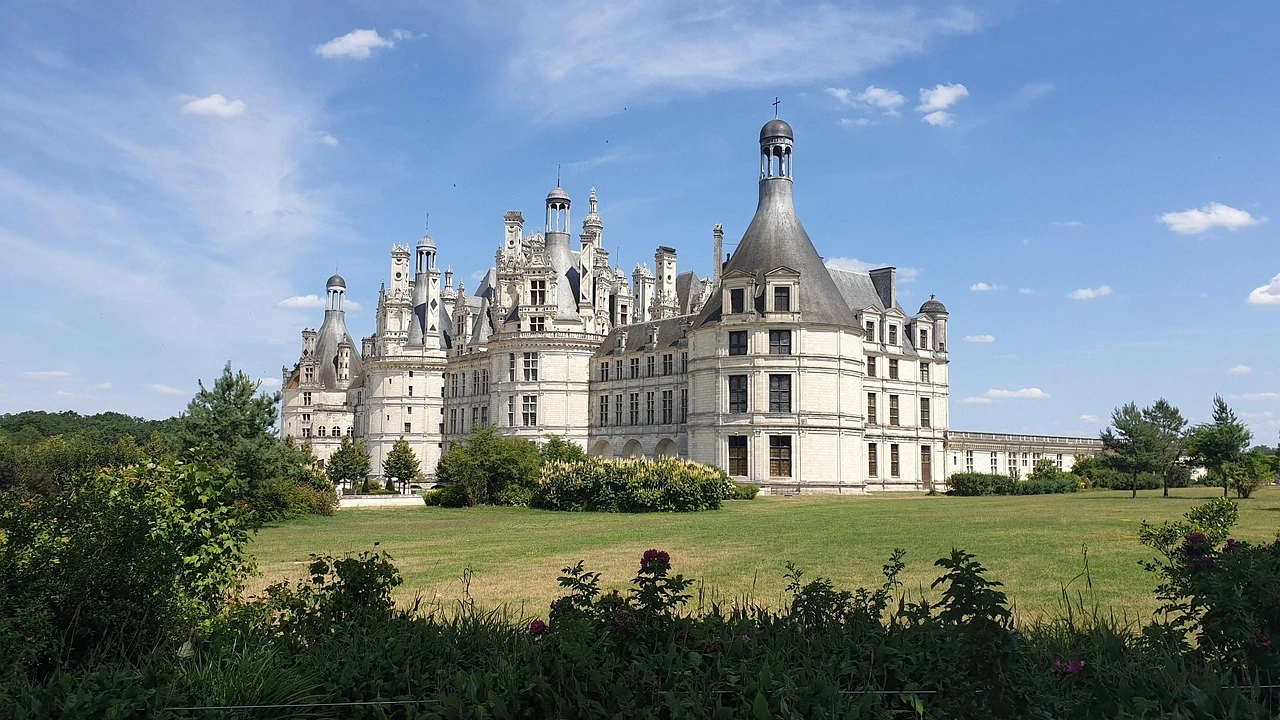 Vue du Château de Chambord en Touraine